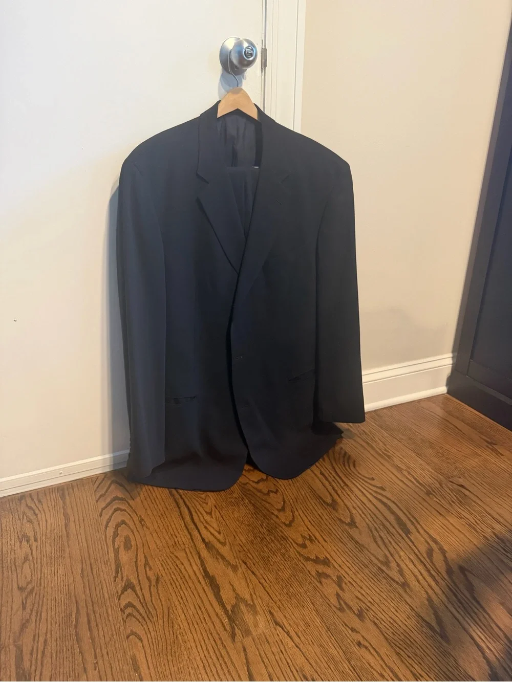 Hugo Boss Black Blazer with Interior Logo Patch and Matching Pants